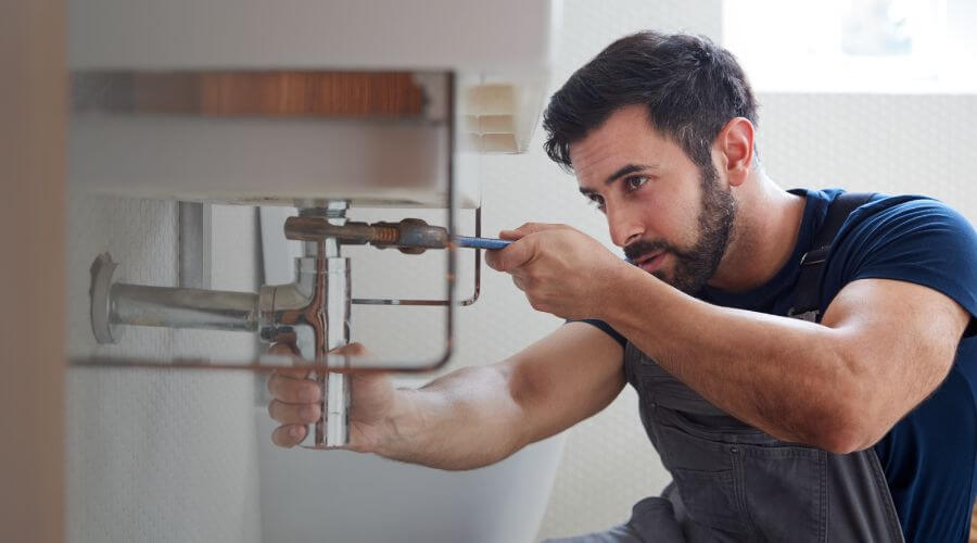 Sink pipe leak repair in Hamlet, IN